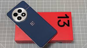 Which is Better: OnePlus 13 or OnePlus 13R?